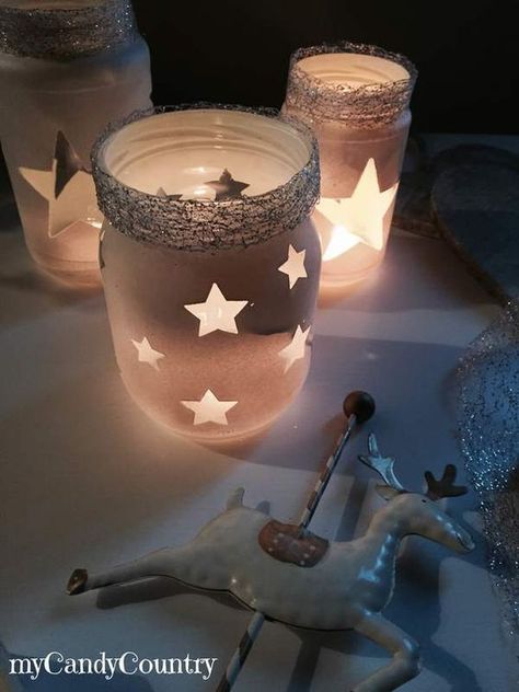 Riciclo Creativo: barattoli decorati per Natale candele home decor Natale fai da te Riciclo Creativo vetro Mason Jar Night Light, Diy Mason Jar, Diy Jar Crafts, Christmas Mason Jars, Mason Jar Crafts Diy, Winter Crafts For Kids, Christmas Jars, Jar Diy, Mason Jar Diy