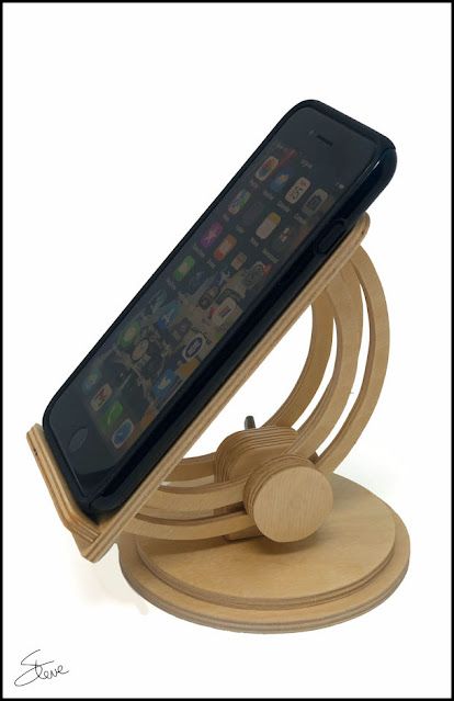 Scroll Saw Pattern, Wooden Vase, Small Wood Projects, Lasercut Design, Cell Phone Holder, Laser Cut Files, Laser Cut Wood, Scroll Saw, Phone Stand