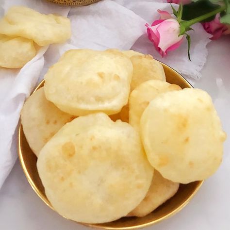 South African Recipe, African Recipe, Trinidad Recipes, Puri Recipe, Indian Curries, Puri Recipes, Roti Recipe, Pani Puri, Diwali Food