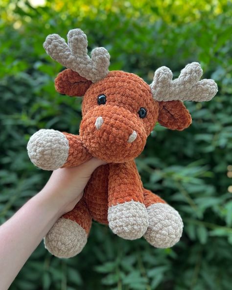 Tester call!! (Open) I’m looking for a few crocheters to help me test my moose pattern! You must be able to give honest feedback and be comfortable in a group chat with other crocheters. Testers will be chosen on Thursday. You will have nine days after receiving the pattern to complete testing. Please only apply if you can finish on time. The pattern is scheduled to release on August 5th 🫶 To apply: 🌱 Follow me 🌱 Like, save, and share this post to your story 🌱 Comment that you would lik... Moose Crochet Pattern Free, Crochet Moose Pattern Free, Moose Crochet Pattern, Moose Crochet, Moose Pattern, Crochet Moose, Follower Count, Crochet Friends, Kawaii Crochet