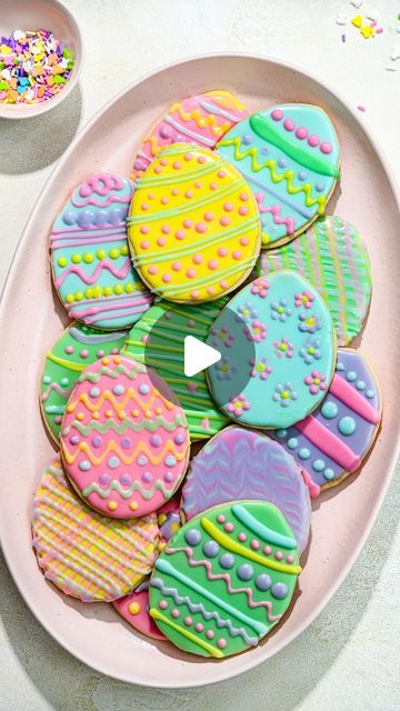 Crowded Kitchen | Lexi & Beth on Instagram: "Easter egg sugar cookies 🫶🐣🐰🌷 Couldn’t not share this video we made for one of our favorite clients (@unfi @essential_everyday) 😍 I would not call myself a professional cookie decorator by any means but pretty happy with how these cuties turned out 😜 If you want to make them, use your favorite sugar cookie recipe - I’ve linked our vegan sugar cookie recipe in our profile! #easter #easterrecipes #easterbaking #eastercookies #eastereggs #cookiedecorating #cookieart #cookies" Egg Sugar Cookies, Vegan Sugar Cookie Recipe, Easter Egg Sugar Cookies, Crowded Kitchen, Vegan Sugar Cookies, Sugar Cookie Recipe, Easter Baking, Vegan Sugar, Easter Cookies