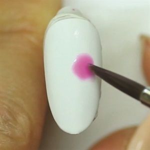 Japanese-Style Watercolor Flower Nail Art - Technique - NAILS Magazine Nail Polish Tutorial, Purple Nail Art, Water Color Nails, Japanese Nail, Stiletto Nail Art, Glitter Gel Polish, Nail Time, Nail Art Techniques, Gel Nail Tips