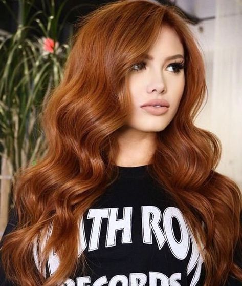 Color How-To: Ginger Spice and Everything Nice - Color - Modern Salon Color Cobrizo, Cinnamon Hair, Hair Color Streaks, Ginger Hair Color, Ginger Spice, Copper Hair Color, Balayage Blonde, Hair Color Auburn, Haircut Styles