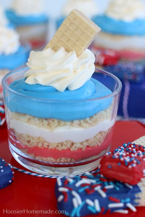 No Bake Cheesecake Cups, 4th Of July Dessert Ideas, 4th Of July Dessert, Fun Dessert, Cheesecake Cups, Peanut Butter No Bake, 4th Of July Cake, July Recipes, Baked Cheesecake Recipe