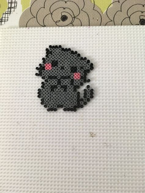 Pyssla Cat Ideas, Cat Iron Beads, Perler Bead Patterns Cat, Perler Cat, Cute Hama Beads, Cat Perler Bead Patterns, Cute Hama Bead Ideas, Perler Beads Ideas Easy Cute, Hama Bead Ideas