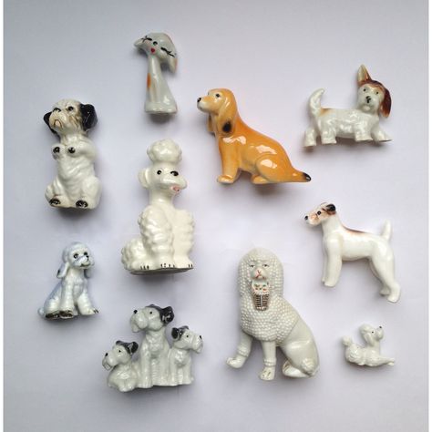 Miniature Ceramics, Victorian Crafts, Porcelain Dog, Staffordshire Dog, Clay Animals, Porcelain Clay, Vintage Dog, Manicure At Home, Dog Decor