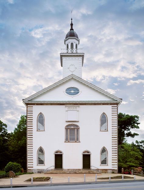 Personal Stories from Sacred Sites: The Kirtland Temple and Nauvoo Landmark Acquisition Kirtland Temple, Nauvoo Temple, Lds Living, Sacred Sites, Church History, Church Of Jesus Christ, Latter Day Saints, The Church, Jesus Christ