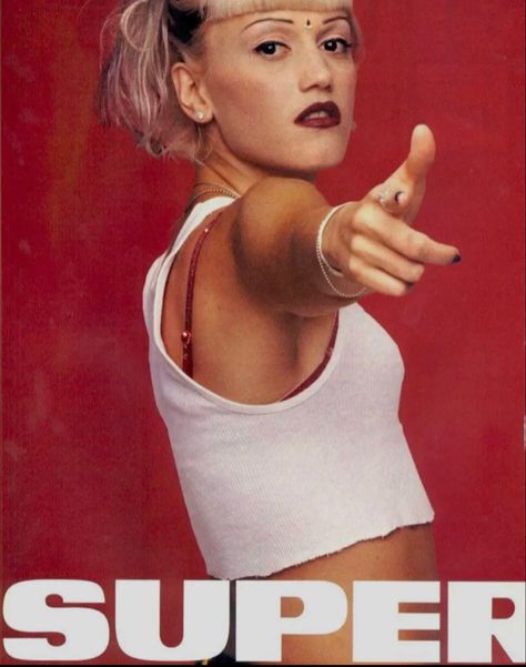 Gwen Stefani 90s, Gwen Stephanie, Gwen Stefani No Doubt, Gwen Stefani Style, Talk A Lot, Girl Trends, No Doubt, Gwen Stefani, Jolie Photo