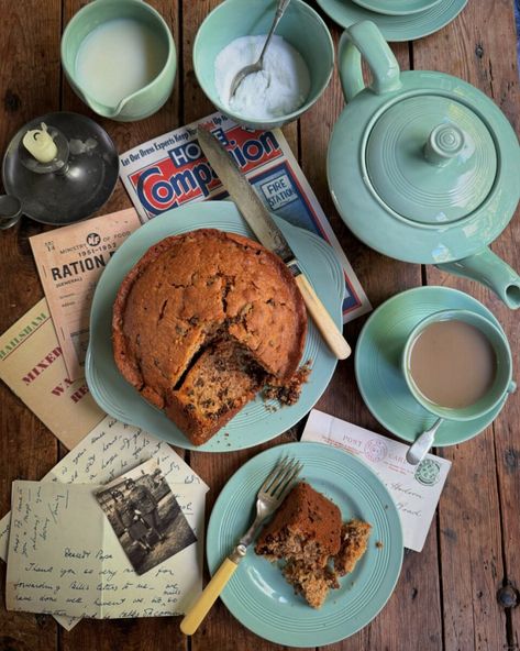 Wartime Eggless Fruit Cake (Vinegar Cake) - Lavender and Lovage Vinegar Cake, Wartime Kitchen, Cake Lavender, Wartime Recipes, Eggless Cake Recipe, Cooking Challenge, Heirloom Recipes, Fruitcake Recipes, Eggless Cake