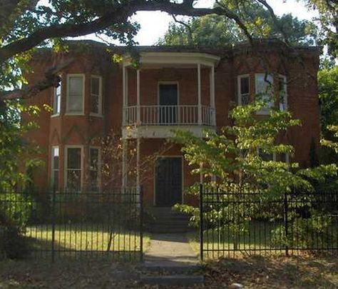 Haunted House For Sale, Haunted Houses For Sale, Cheap Houses For Sale, Haunted Locations, Brick Yard, Cheap House, Masonry Construction, Fixer Upper House, Cheap Houses