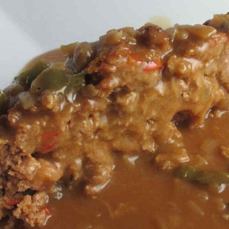 Gravy For Meatloaf, Meatloaf With Gravy, Cajun Meatloaf, Traditional Meatloaf, Tomato Gravy, Brown Gravy, Cajun Recipes, Peppers And Onions, Ground Pork