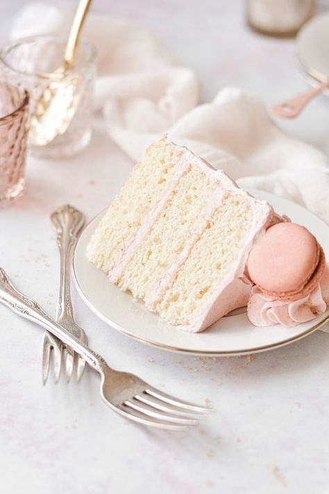 Strawberry almond cake is easy to make, and perfect for any occasion or birthday! Birthday Cake Layer Cake, Almond Cake With Buttercream Frosting, Almond Strawberry Cake, Strawberry Almond Cake, Almond Poppy Seed Cake, Almond Layer Cake, Princess Treats, High Altitude Cake Recipe, Strawberry Layer Cake