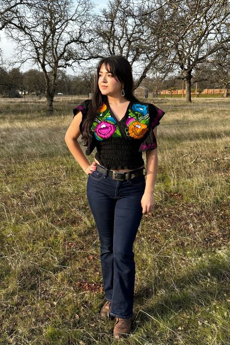 Mexican Shirt Outfit, Mexican Shirts Woman, Mexican Party Outfit, Mexican Outfits For Women, Mexican Tops, Traditional Mexican Shirts, Mexican Top, Western Fits, Coffee Outfit