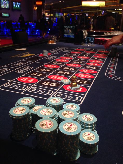 Roulette Table, Casino Bet, Casino Table, Vegas Casino, Casino Night, Casino Royale, Casino Theme, Poker Chips, Online Gambling