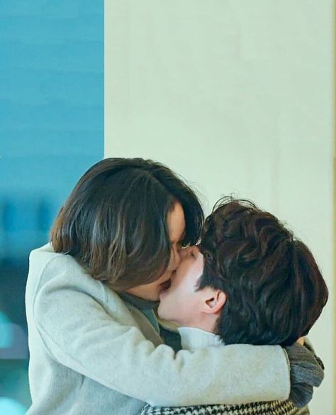 Goblin kissing scene episode 13.😍😍😍😍 Gong Yoo Kiss, Gong Yoo Goblin Wallpaper, Goblin Wallpaper, Goblin The Lonely And Great God, Goblin Gong Yoo, Goblin Korean Drama, Goblin Kdrama, Best Kdrama, Korean Drama Quotes