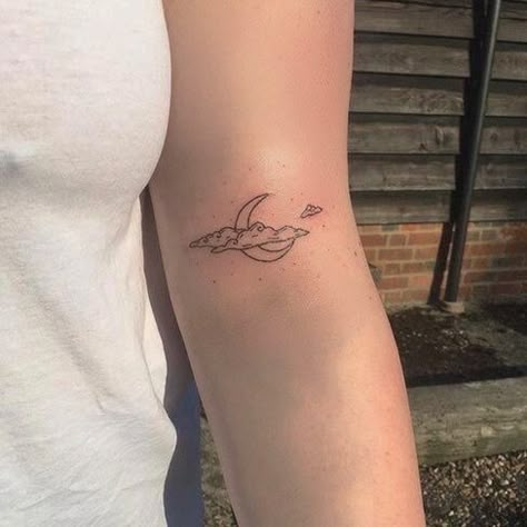 Cloud Tattoo, Inspiration Tattoos, Jewelry Tattoo, Dainty Tattoos, Subtle Tattoos, Aesthetic Tattoo, Dope Tattoos, Little Tattoos, Simplistic Tattoos