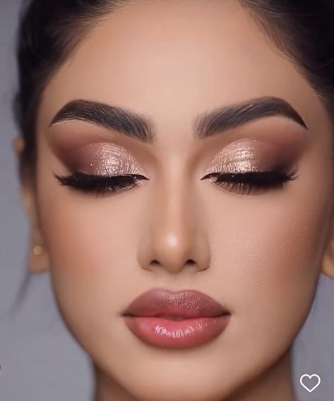 Eye Makeup For Beige Dress, Makeup To Go With Burgundy Dress, Champagne Makeup Look Brown Eyes, Wedding Makeup Styles, Makeup For Rose Gold Dress, Makeup For Silver Outfit, Dusty Pink Makeup Look, Makeup Looks Wedding Guest, Wedding Day Makeup For Bride Brown Eyes