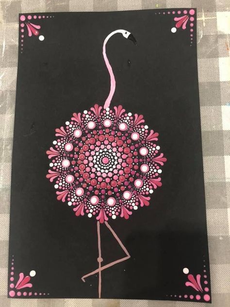 Flamingo Dot Painting, Dotted Art, Handmade Anklets, Mandala Art Therapy, Dot Mandala, Mandala Dots, Mandala Painting, Dot Art, Pink Flamingo