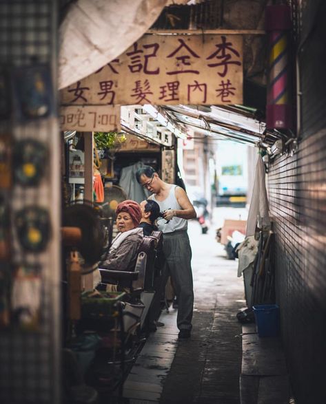 #streetphotography #hongkong #china #photography China Street Photography, Chinese Street Photography, Hongkong Street Photography, Hongkong Photography, Chinese Photography, Fake Travel, Street Photography Paris, Street Photography Model, Street Photography Camera