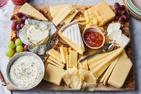 Cowgirl Creamery Mt. Tam Review | Kitchn Cheese Board Easy, Comte Cheese, Cheese Gifts, French Cheese, Gouda Cheese, Easy Cheese, Cheese Tasting, Cheese Shop, Food Network Magazine