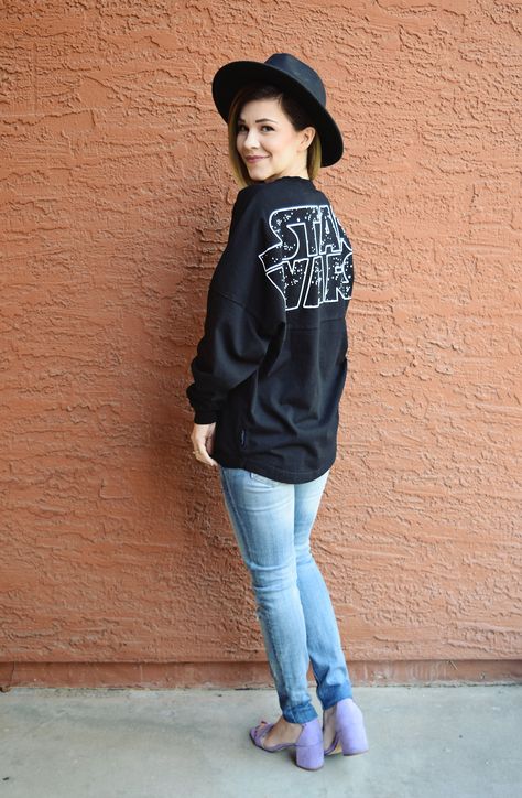 Spirit Jersey Outfit, Florida Outfits, Star Wars Fashion, Spirit Jersey, Jersey Outfit, Geek Fashion, Disney Style, Pretty Outfits, Ootd