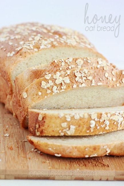 Honey Oat Bread Recipe, Oat Bread Recipe, Honey Oat Bread, Oat Bread, Oatmeal Bread, Honey Oats, Bread Ingredients, Bread Machine Recipes, Bread And Pastries