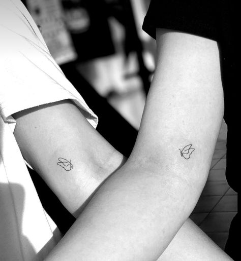 Small Tattoo For Best Friends, Small Matching Sister Tattoos For 2, Maching Tattoos Bff, Small Sister Tattoos For 3 Matching, Mini Tattoos Sisters, Cute Matching Tattoos For Best Friends, Tiny Sister Tattoos, Bff Matching Tattoos, Bff Tattoos Unique For Two