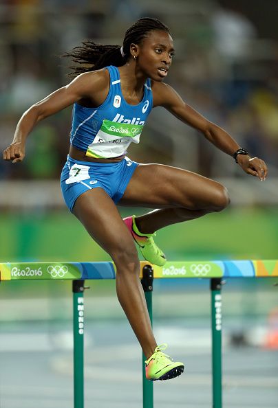 Ayomide Folorunso of Italy competes during the Women's 400m Hurdles Semifinals… Jumping Poses, Women Athletes, Life Drawing Reference, Female Athlete, Action Pose Reference, People Poses, Anatomy Poses, Human Reference, Body Reference Poses