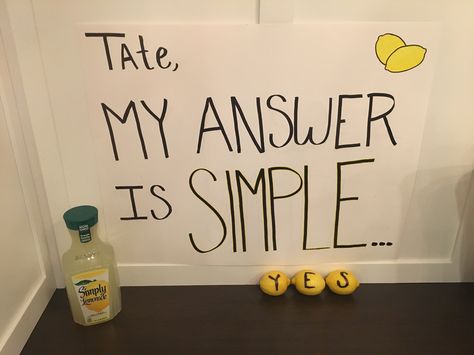 homecoming/ promposal. lemonade promposal. unique promposal. dances. easy promposal. original promposal. cheap promposal. Ways To Answer Back To Prom, Lemonade Hoco Proposal, Answering Ideas For Dances, Promposal Unique, Hoco Answer Posters, Homecoming Answering Ideas, Responding To Promposal, Cute Ways To Answer Homecoming, Answer To Sadies Dance