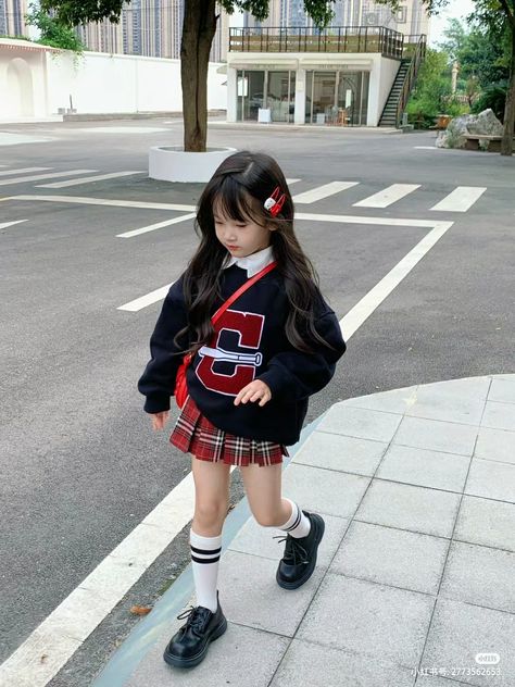 Kids Ootd Girl, Korean Kids Fashion, Mom Daughter Outfits, Kids Winter Fashion, Winter Outfits For Girls, Fashion Baby Girl Outfits, Baby Couture, Kids Ootd