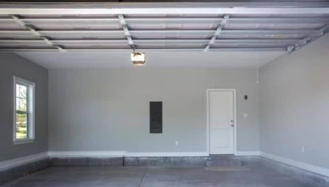 Discover expert tips and tricks for selecting the ideal color for your garage walls. Create a stylish and functional space today. Garage Gray Walls, Garage White Walls, Painted Garage Walls Ideas, Garage Wall Colors Ideas, Garage Colors Wall Ideas, Garage Walls Paint Colors, Garage Interior Paint, Painted Garage Walls, Garage Paint Colors