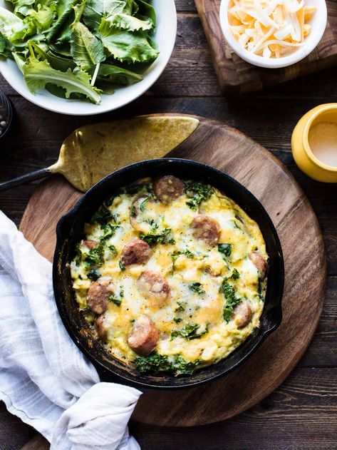 Sausage Frittata, Chicken Sausage Recipes, Entertaining Dinner, Cheese Frittata, One Skillet Meals, Frittata Recipes, Chicken Sausage, Barbecue Recipes, Iron Skillet