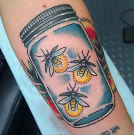 Firefly Tattoo, Lightning Bugs, Lightning Bug, Bottle Tattoo, Tattoos Mandala, Bug Tattoo, Insect Tattoo, Tattoos Geometric, Traditional Tattoo Flash