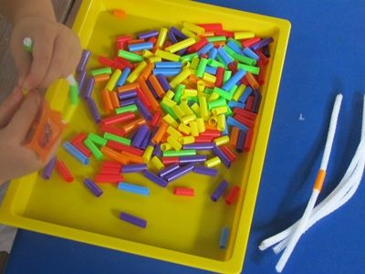 Making friendship bracelets in preschool: colored straws and pipecleaners | Teach Preschool Bracelets Preschool, Mlk Crafts, Preschool Friendship, Friendship Crafts, Preschool Easter, Preschool Family, Friendship Theme, Teach Preschool, Making Friendship Bracelets