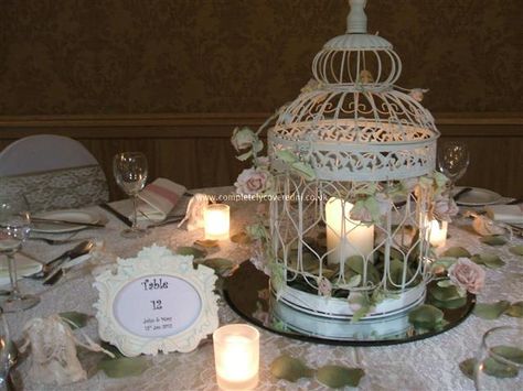 Table centrepiece Bird Cage Candle, Bird Themed Wedding, Decorating Tables, Birds Cage, Vintage Wedding Centerpieces, Bird Cage Centerpiece, Place Card Table Wedding, Vintage Wedding Table, Unique Wedding Receptions