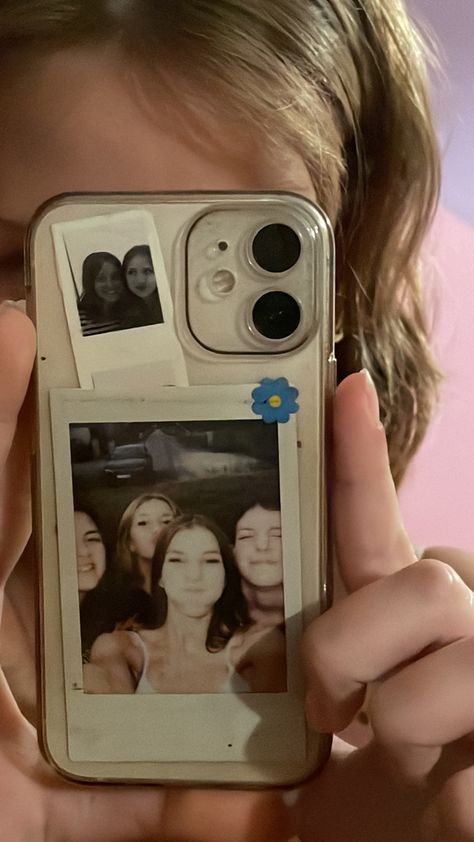 Aesthetic phone case mirror pic Polaroid Cases, Phone Case Mirror, Picture Phone Cases, Clear Phone Case Design, Photo Phone Case, Customised Phone Case, Case Ideas, Aesthetic Life, Polaroid Pictures