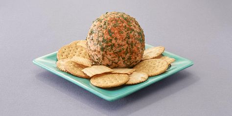 We'd like to say there's nothing cheesy about this SPAM® Cheeseball, but that's the best part! It's one big cheddar-ific ball of cheese! Spam Balls, Spam Dip, Spam Bites, Macaroni Bake, Empanada Recipes, Spam Recipes, Cheesy Macaroni, Hormel Recipes, Ball Recipes