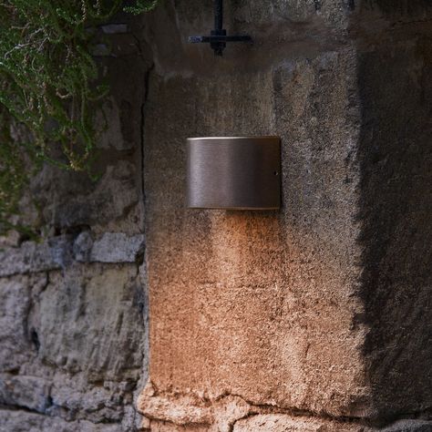 Fowey ip65 curved down light in aged brass Step Lighting Outdoor, Exterior Light Fixtures, Step Light, Bronze Lamp, Pooky Lighting, Wall Lights Bedroom, Exterior Wall Light, Down Light, Step Lighting