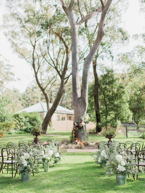 Laid back rustic wedding in the Australian bush | Bowral Real Wedding | Gallery | Item 35 Bush Wedding, Highland Wedding, Photography Shoot, Wedding Petals, Wedding Budget, Blushing Bride, Australia Wedding, Film Wedding Photography, Sydney Wedding