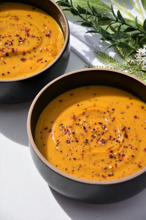 Spiced Pumpkin Soup, Roasted Vegetable Soup, Roast Pumpkin Soup, Pumpkin Vegetable, Pumpkin Soup Recipe, Roasted Pumpkin, Spiced Pumpkin, Roast Pumpkin, Cajun Seasoning