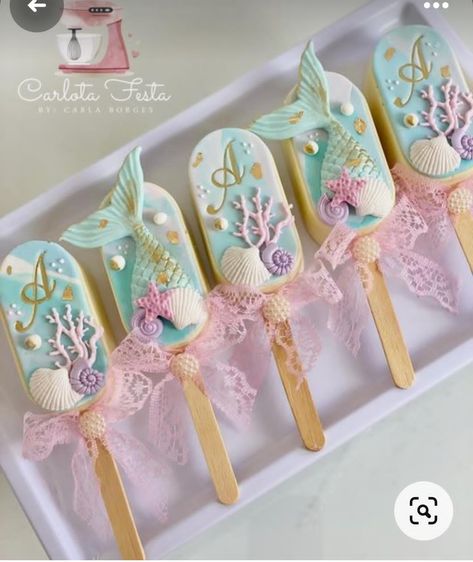 Mermaid Treats, Ariel Baby, Cake Pop Designs, Mermaid Cookies, Ocean Birthday Party, Little Mermaid Cakes, Girly Birthday Party, Mermaid Theme Birthday Party, Mermaid Birthday Cakes