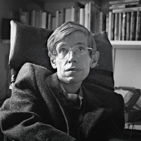 Stephen Hawking Dies: Physicist Who Awed Both Scientists And The Public Was 76 : The Two-Way : NPR Steven Hawking, Stephen Hawking Quotes, The Theory Of Everything, History Of Time, Famous Scientist, Yuval Noah Harari, Disney Instagram, 90's Fashion, Quotes Disney