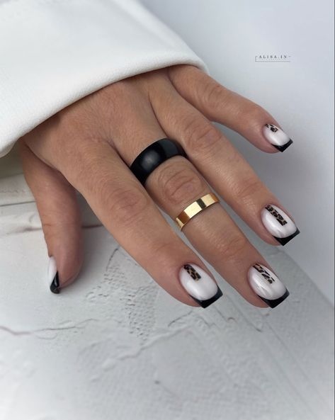 Trendy Nails 2022, Basic Manicure, Black French Tip Nails, Elite Nails, Nail Growth Tips, Black French Tip, Funky Nail Designs, Love Dark, Short Gel Nails