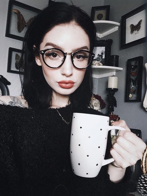 Light Goth, Gothic Glasses, Lady Lovely Locks, Goth Glam, Black Hair Dye, Goth Subculture, Cute Hair Colors, Gothic Girl, Glasses Makeup