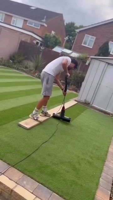 Lawn.Clips on Instagram: "All about them stripes 🤣🙌🏼 . . Follow @lawn.clips for more daily satisfying lawn care content 💚 . . Repost: @_turf_n_surf_ . . . #lawncare #landscaping #lawn #lawnmaintenance #landscape #grass #lawncarelife #gardening #lawnservice #lawnmowing #mowing #lawnmower #garden #lawncareservice #landscapedesign #landscaper #stihl #grasscutting #lawnstripes #landscapers #instagram #yardwork #smallbusiness #propertymaintenance #greengrass #turf #of #lawncarenut #mulch #lawncar Mowing Business, Lawn Mowing Business, Lawn Striping, Mulch Landscaping, Artificial Grass Installation, Lawn Edger, Lawn Mowing, Lawn Fertilizer, Lawn Tools