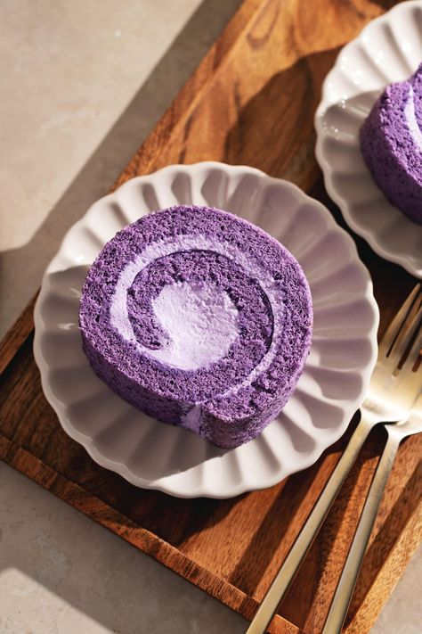 Ube Chiffon Cake, Ube Roll, Ube Cheesecake, Purple Foods, Whipped Cream Filling, Purple Desserts, Swiss Roll Cakes, Ube Recipes, Rainbow Board