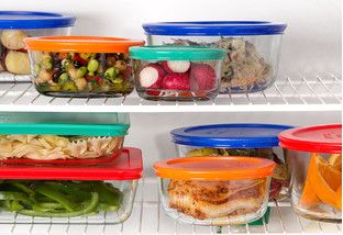 This collection of leftover-meal solutions will help you save time and money. Use stoneware dishes to cook and store culinary creations, keep foods fresh with refrigerators and freezers, and turn uncooked ingredients from last night’s dinner into new meals with a slow cooker.http://www.wayfair.com/daily-sales/Leftover-Solutions%3A-Storage-%26-More~E15163.html?refid=SBP.rBAZEVRqL1iYYkRZRKgbAnOx3MT15UA9lX5tzZsrqSc Lunches To Go, Pack Lunches, Pyrex Glassware, Food Storage Container Set, Round Storage, Lunch To Go, Glass Food Storage, Pack Lunch, Pyrex Glass