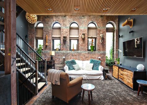 Actors Kerry Bishé and Chris Lowell bought a gorgeous $2.25 million triplex loft with outdoor space at 196 Sixth Avenue near Hudson Square in Soho. Brick Loft Apartment, Eclectic Loft, Soho Apartment, Mad About The House, Soho Loft, Loft Interior, Brick Loft, Loft Interiors, River House