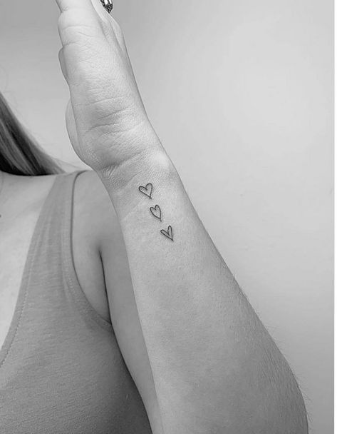 Mom Daughter Tattoos, Cute Simple Tattoos, Basic Tattoos, Writing Tattoos, Petite Tattoos, Small Hand Tattoos, Classy Tattoos, Discreet Tattoos, Dainty Tattoos