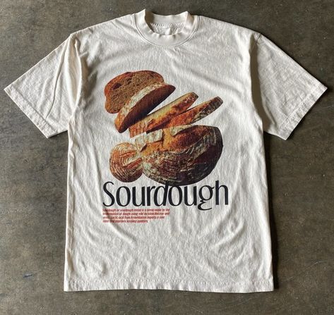 Silly Shirts, Shirt Outfit Ideas, Bread Food, Christmas Board, Graphic Tee Outfits, Cool Graphic Tees, Graphic Tee Shirt, Top Vintage, Tee Outfit